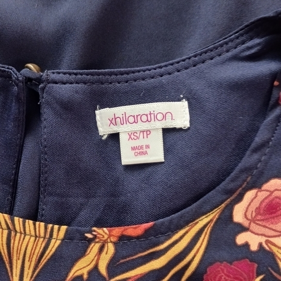 Xhilaration Floral and Navy Midi - Picture 8 of 8